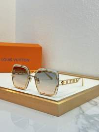 Picture of Louis Vuitton Sunglasses _SKUfw79280234fw